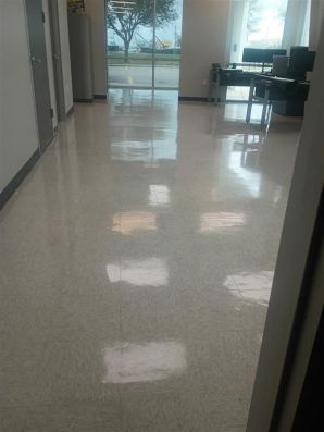Floor Cleaning in Pasadena, TX (1)