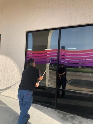 Commercial Window Cleaning in Houston, TX (1)
